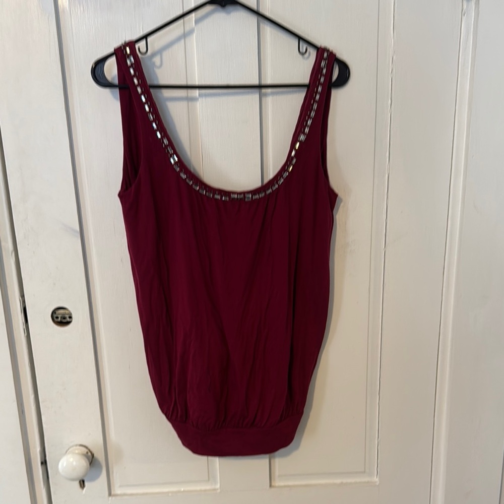 Women's Burgundy Sleeveless Top